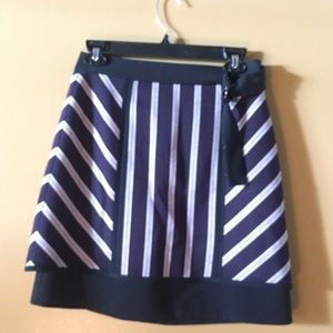 NWT BCBG short skirt